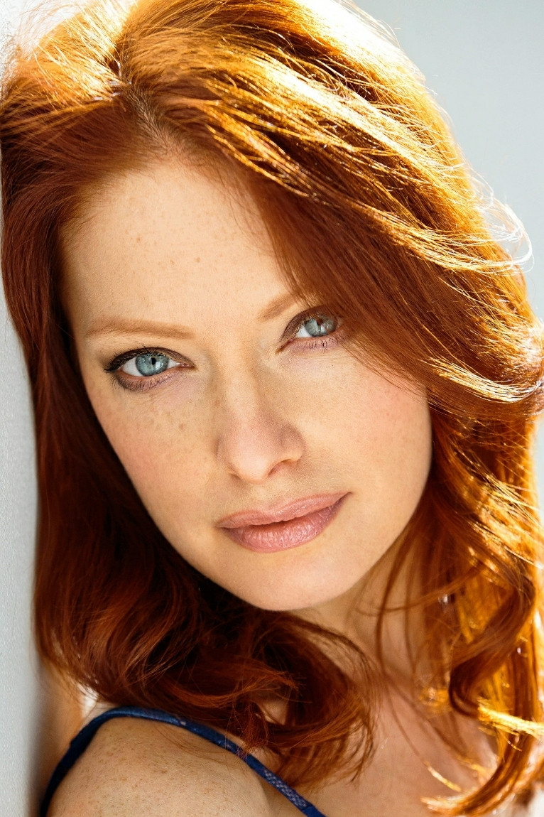 et billede af Elizabeth J. Carlisle