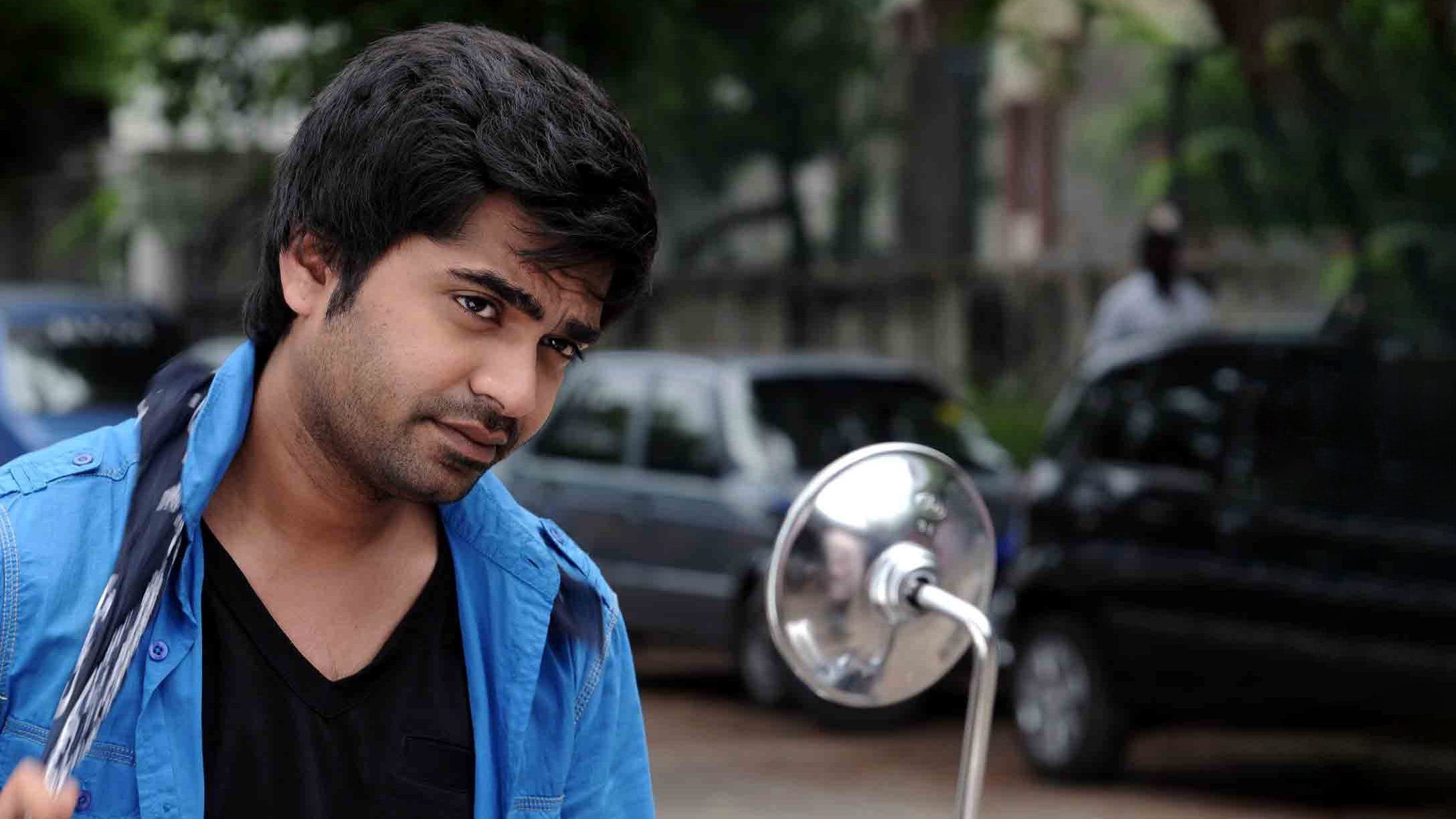 Vaanam (2011)