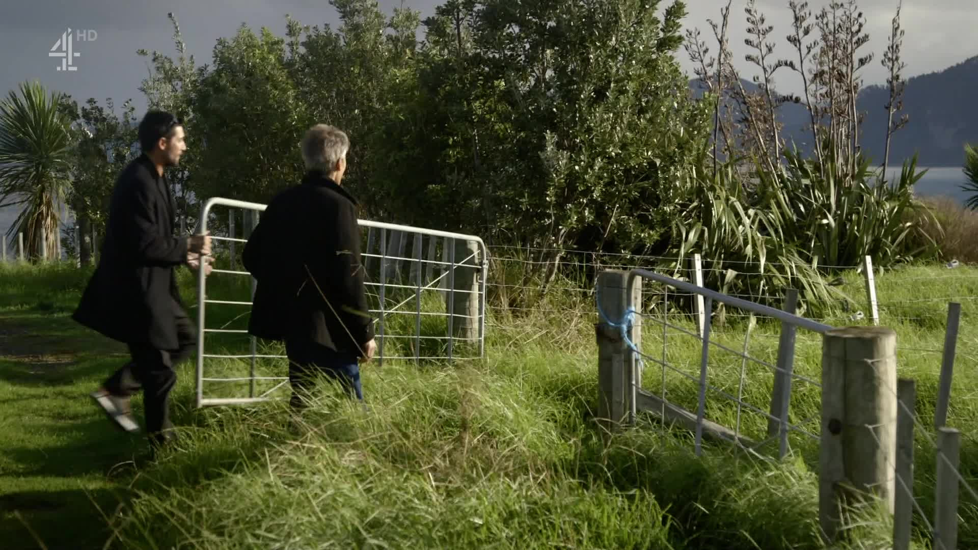 Grand Designs New Zealand S03E03 backdrop