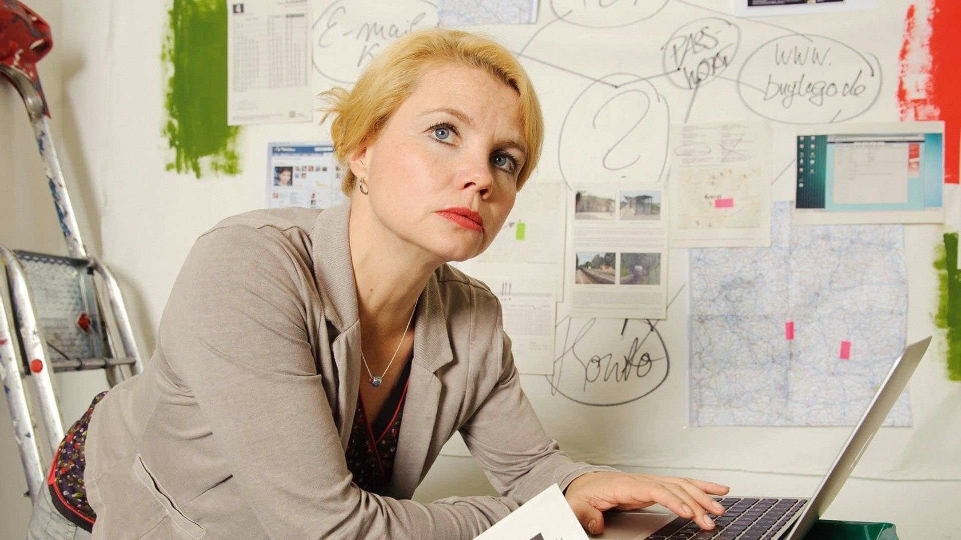 Online - My Daughter in Danger (2012)