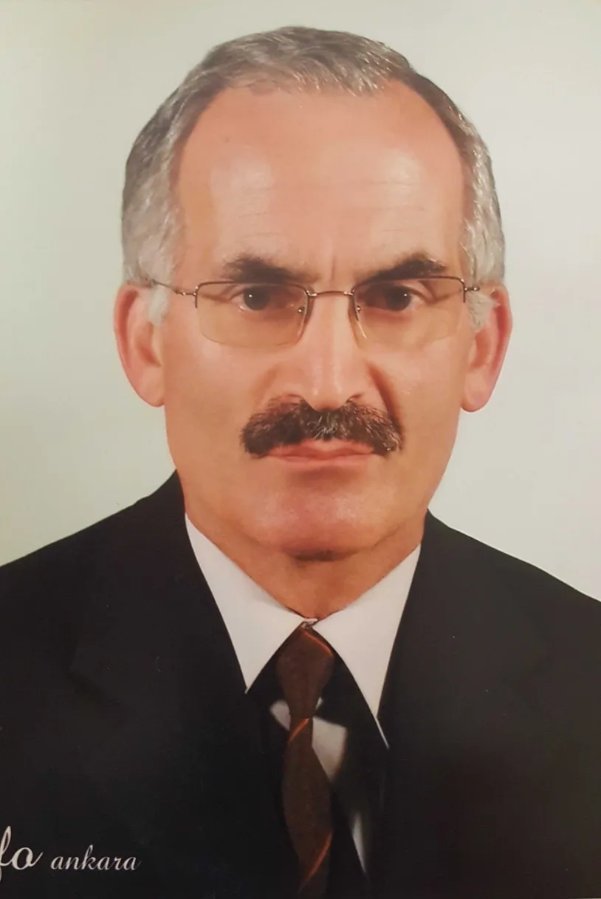 Salih Bayraktutan as Cast Member