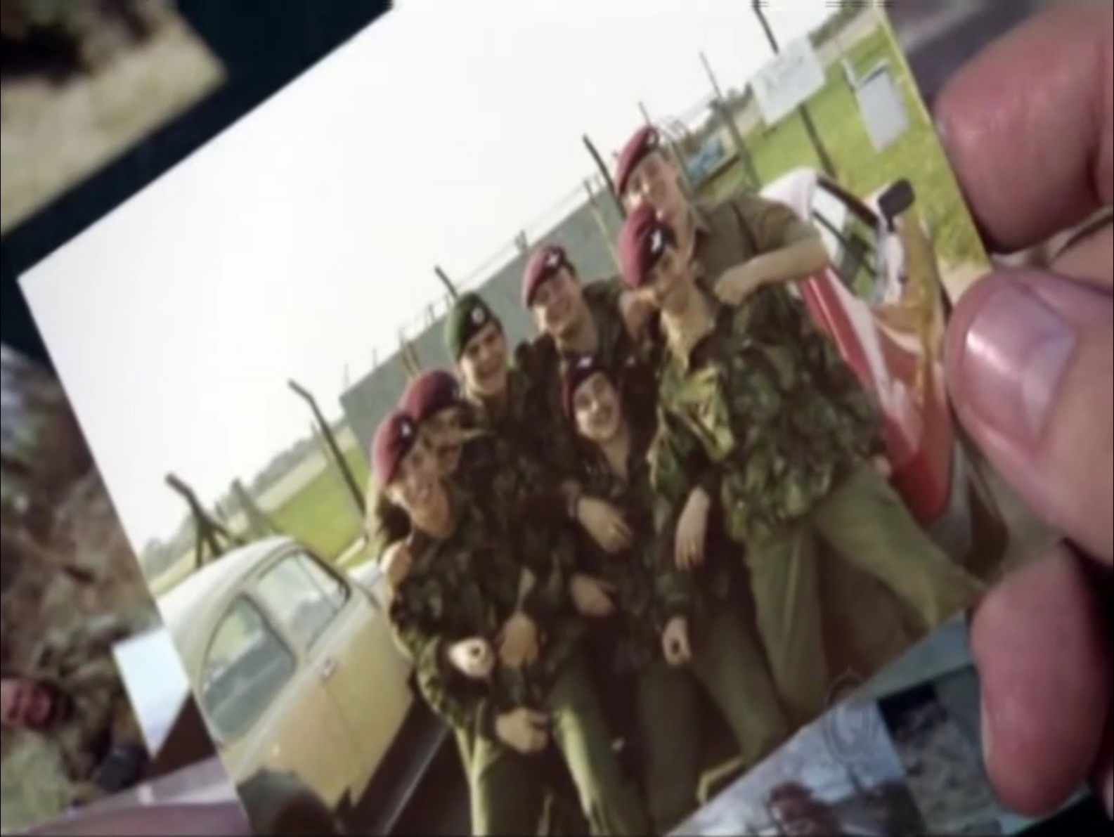 Combat Dealers S01E04 backdrop