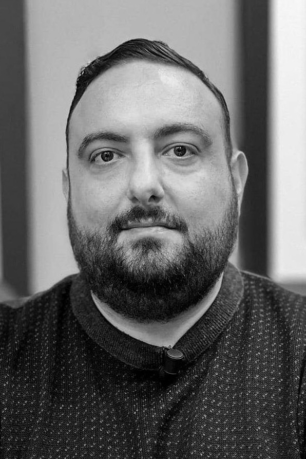 et billede af Bernard Satariano