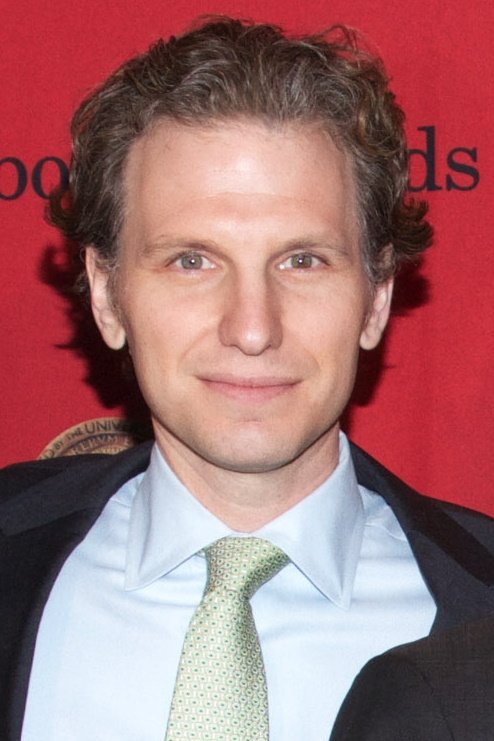 et billede af Sebastian Arcelus