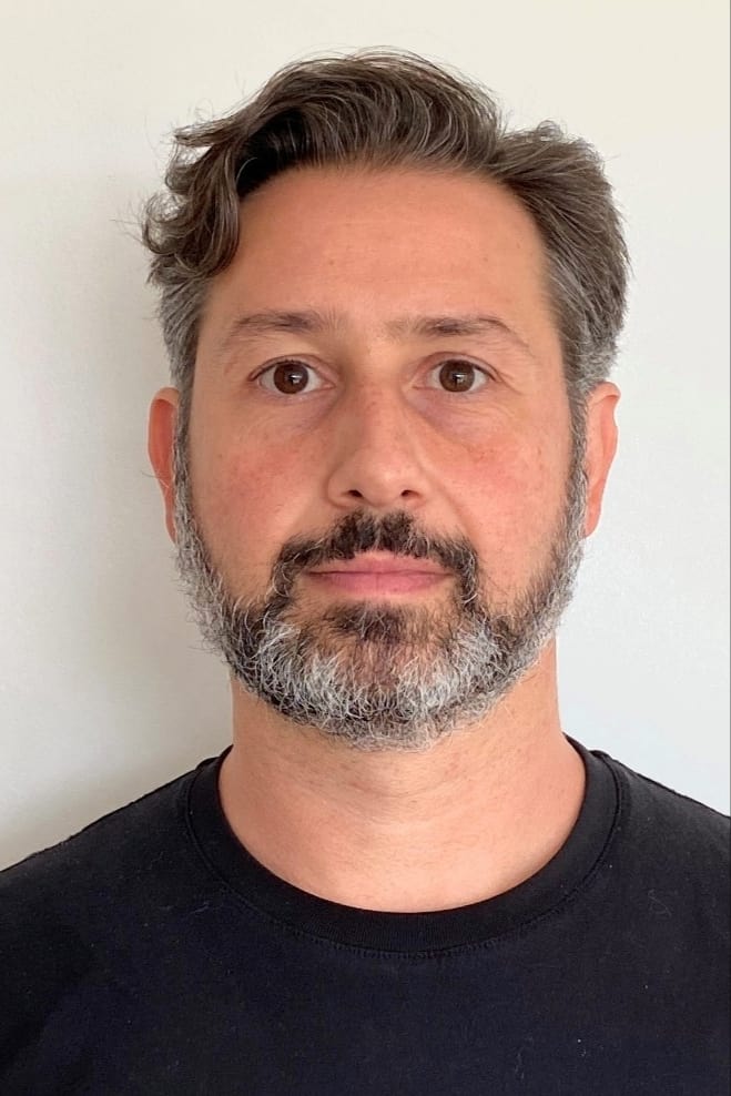 et billede af Kasra Farahani