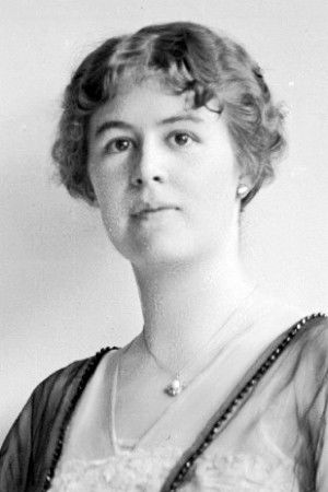 et billede af Constance Gibson