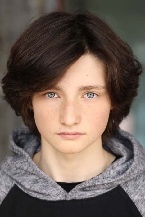 Elliott Sancrant as Kyle