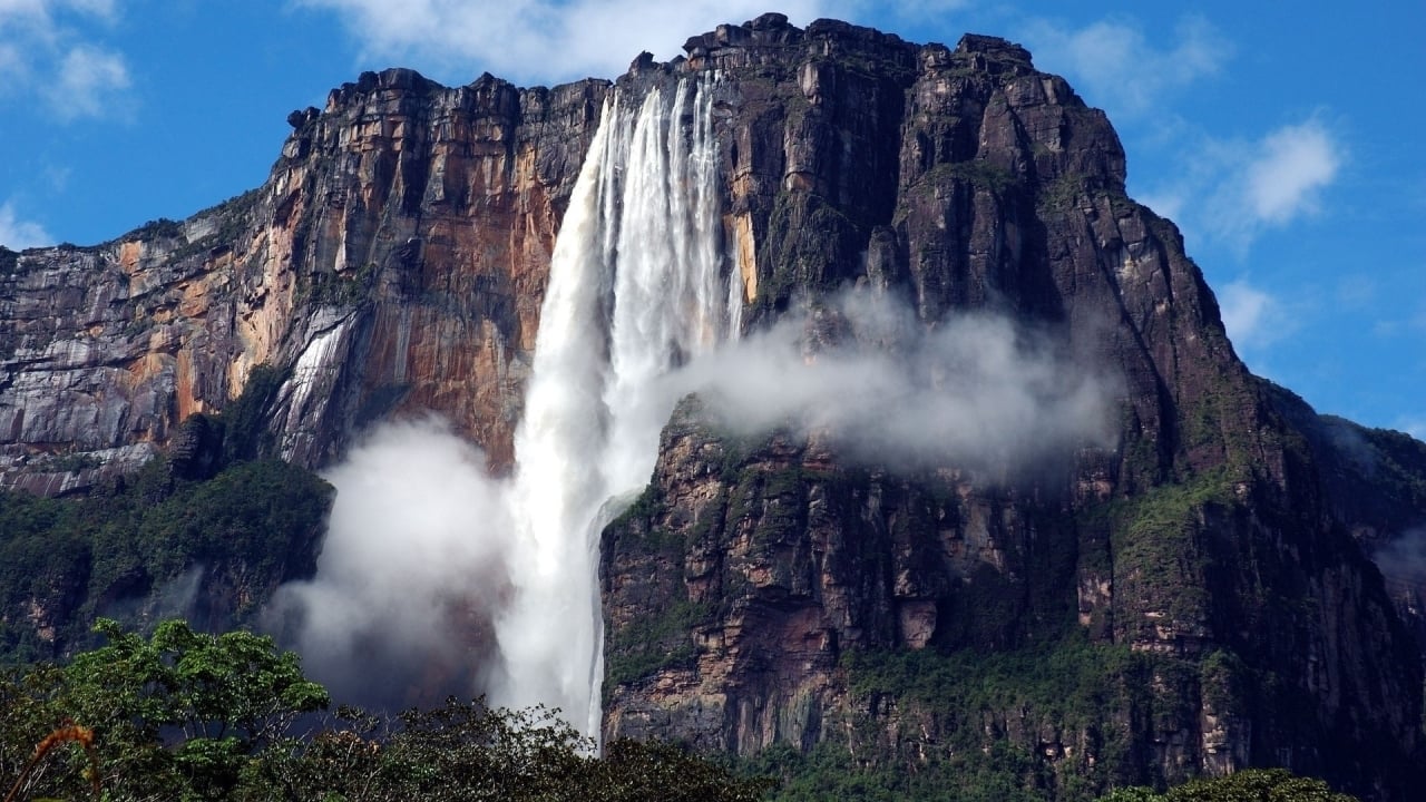 Living Landscapes: World's Most Beautiful Waterfalls (2010)