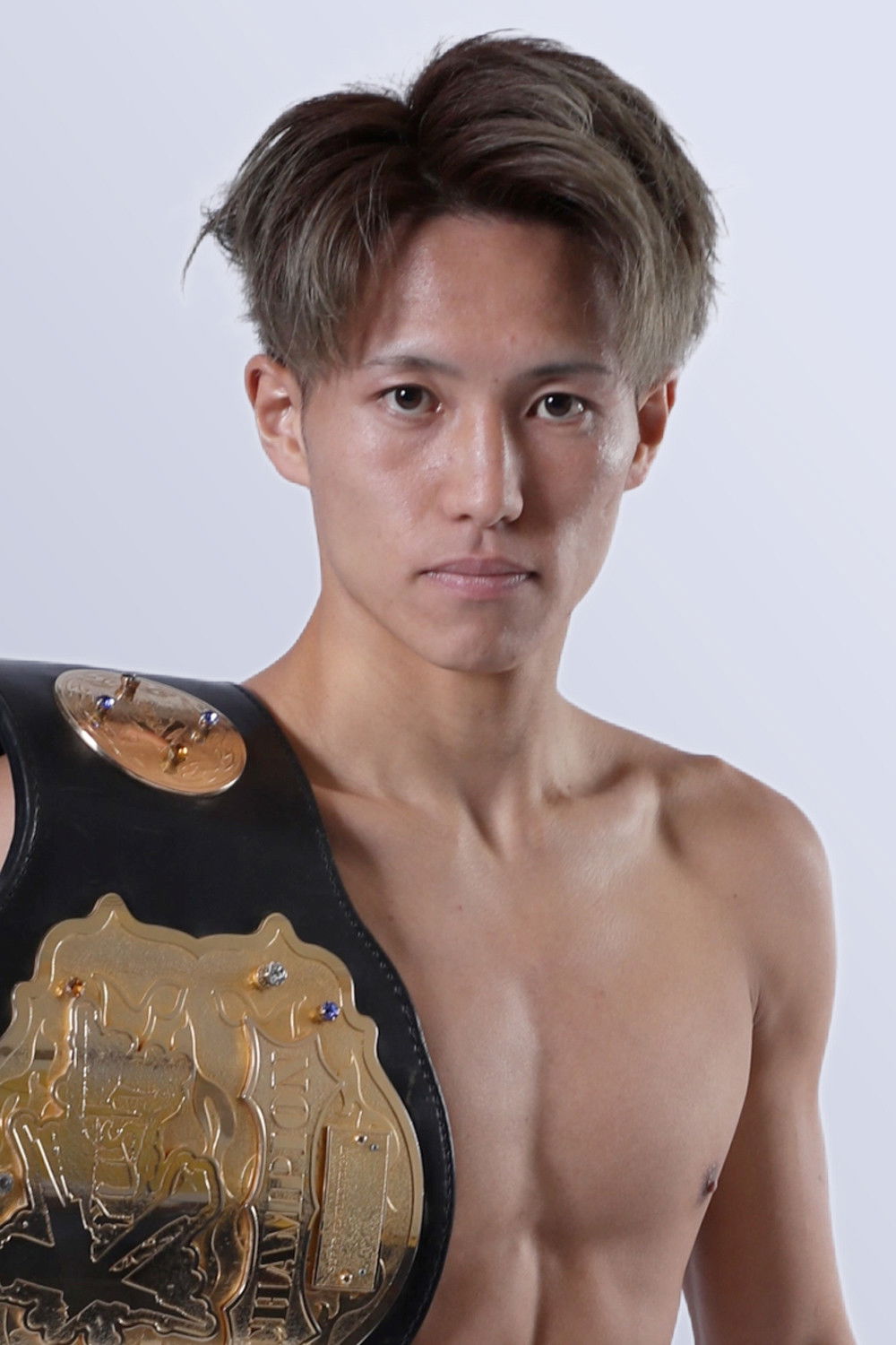 et billede af Tomoya Yokoyama