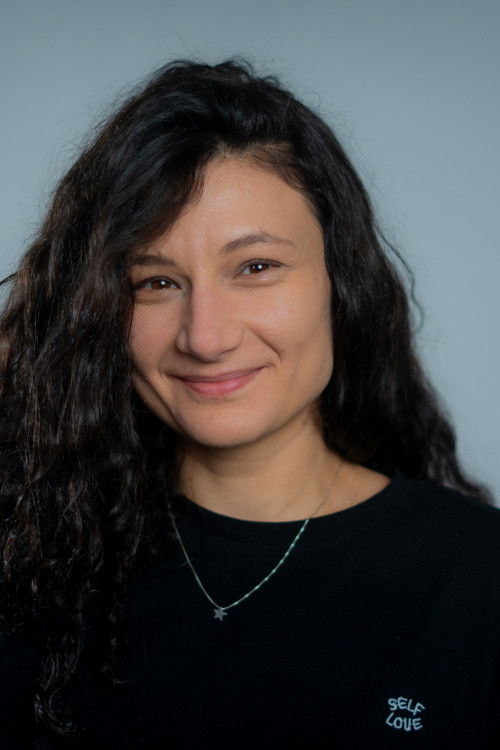 et billede af Oana Mardare