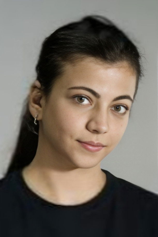 et billede af Defne Kar