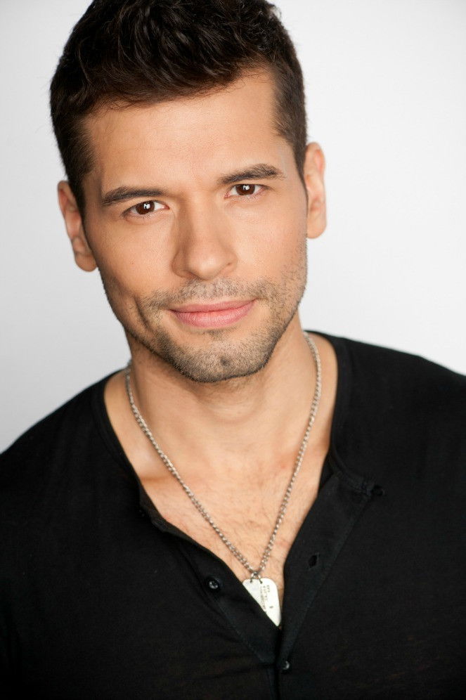 et billede af John Gabriel