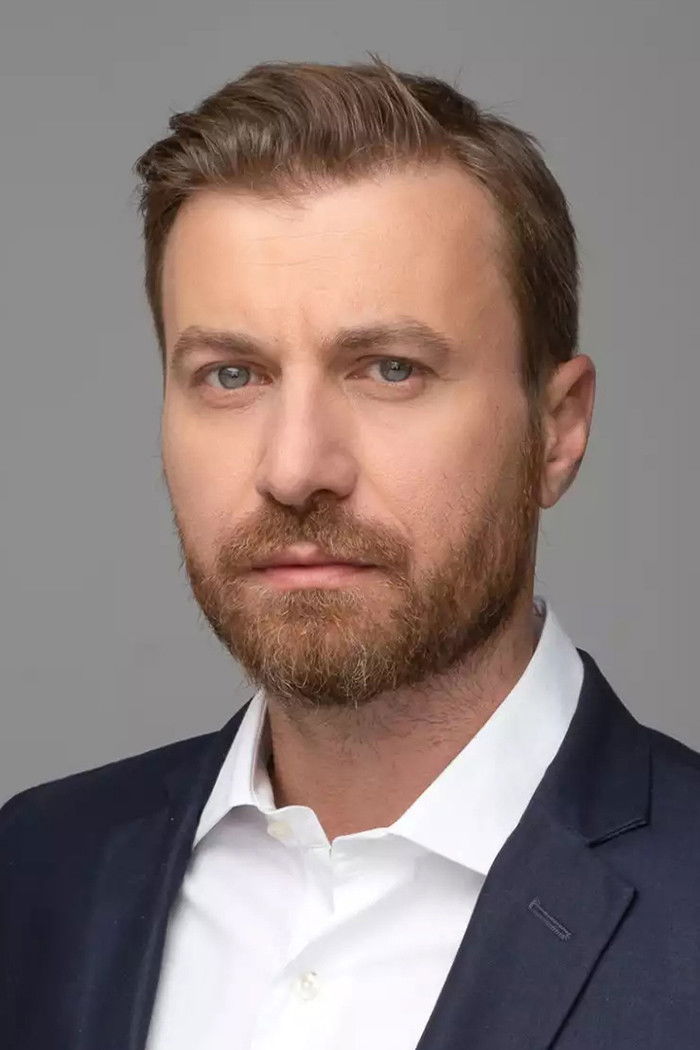 et billede af Solon Tsounis