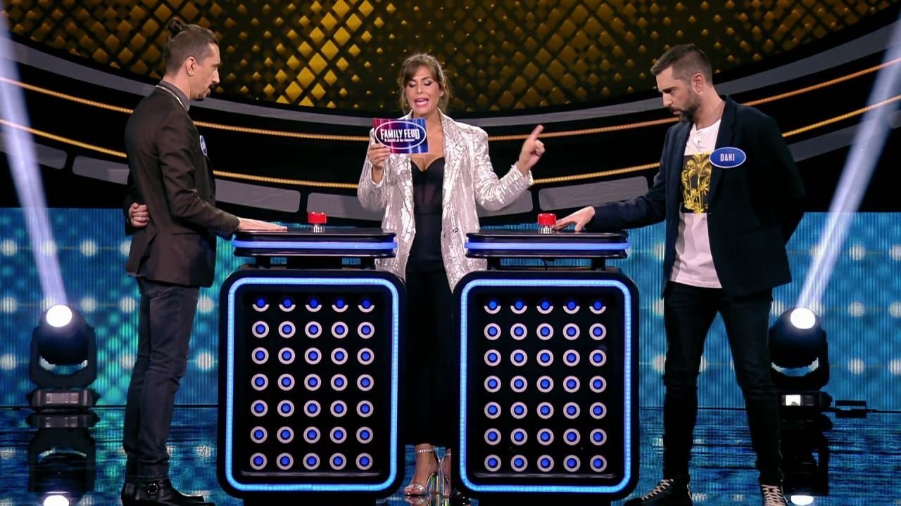 Family Feud: The Battle of the Famous