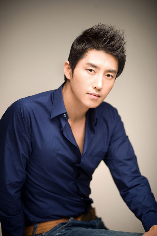 et billede af Hyun Woo-sung