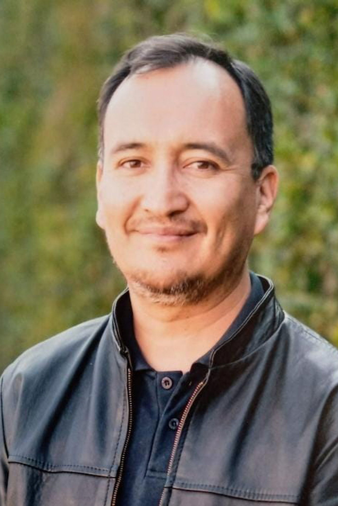 et billede af Israel Flores