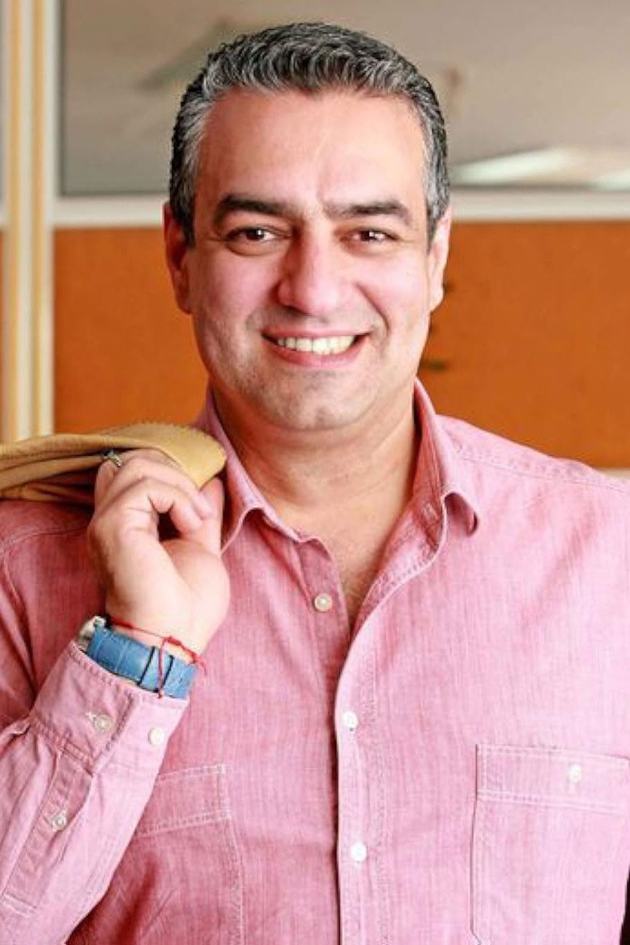 et billede af Sam Nouri