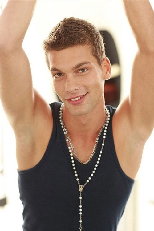 et billede af Julien Hussey