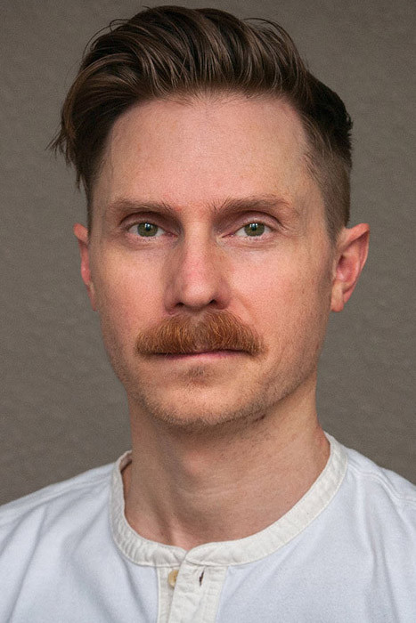 et billede af Matthew Lemche