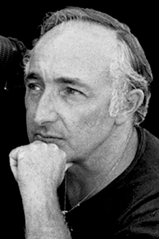 et billede af Alec Mills