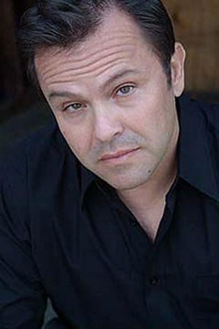 et billede af Peter Vouras