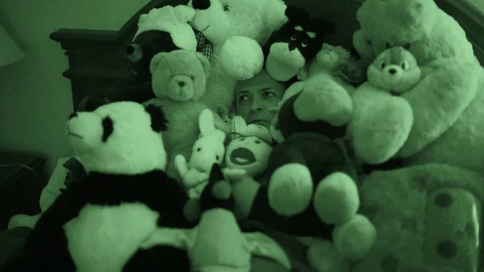 Knock Knock Ghost S01E04 backdrop