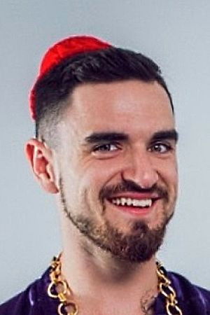 et billede af Adam Stone