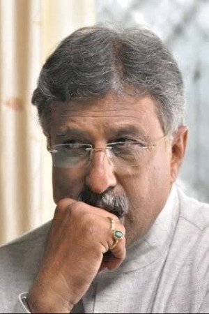 Milind Dastane's picture in the cast