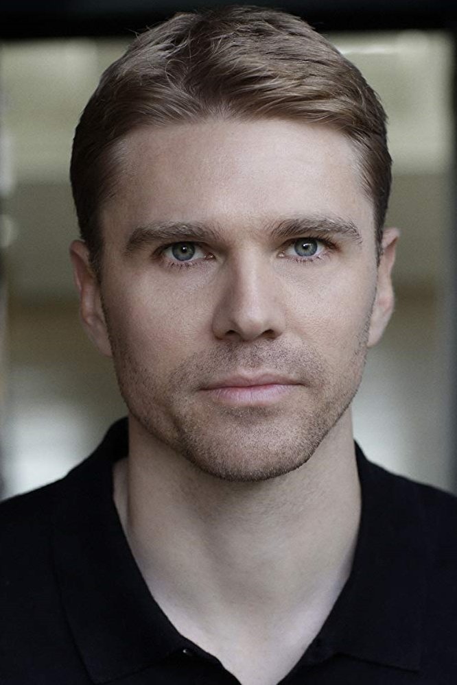 et billede af Joe Macaulay