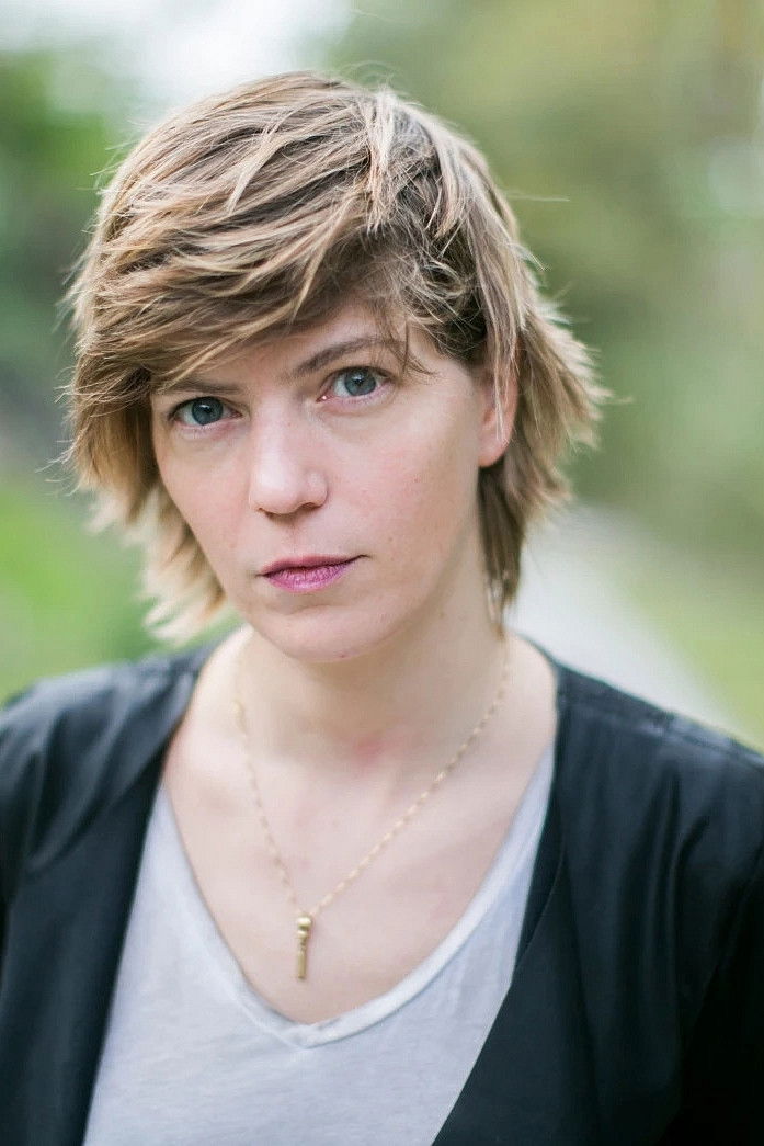 et billede af Chloé Barreau