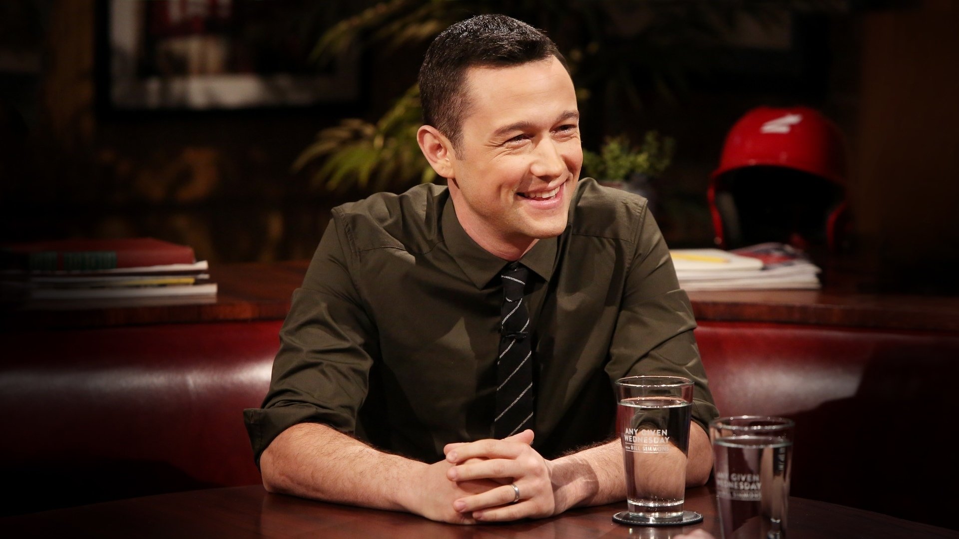 Thumbnail for Joseph Gordon-Levitt, Cris Carter & Amy Trask Season 1 Episode 10