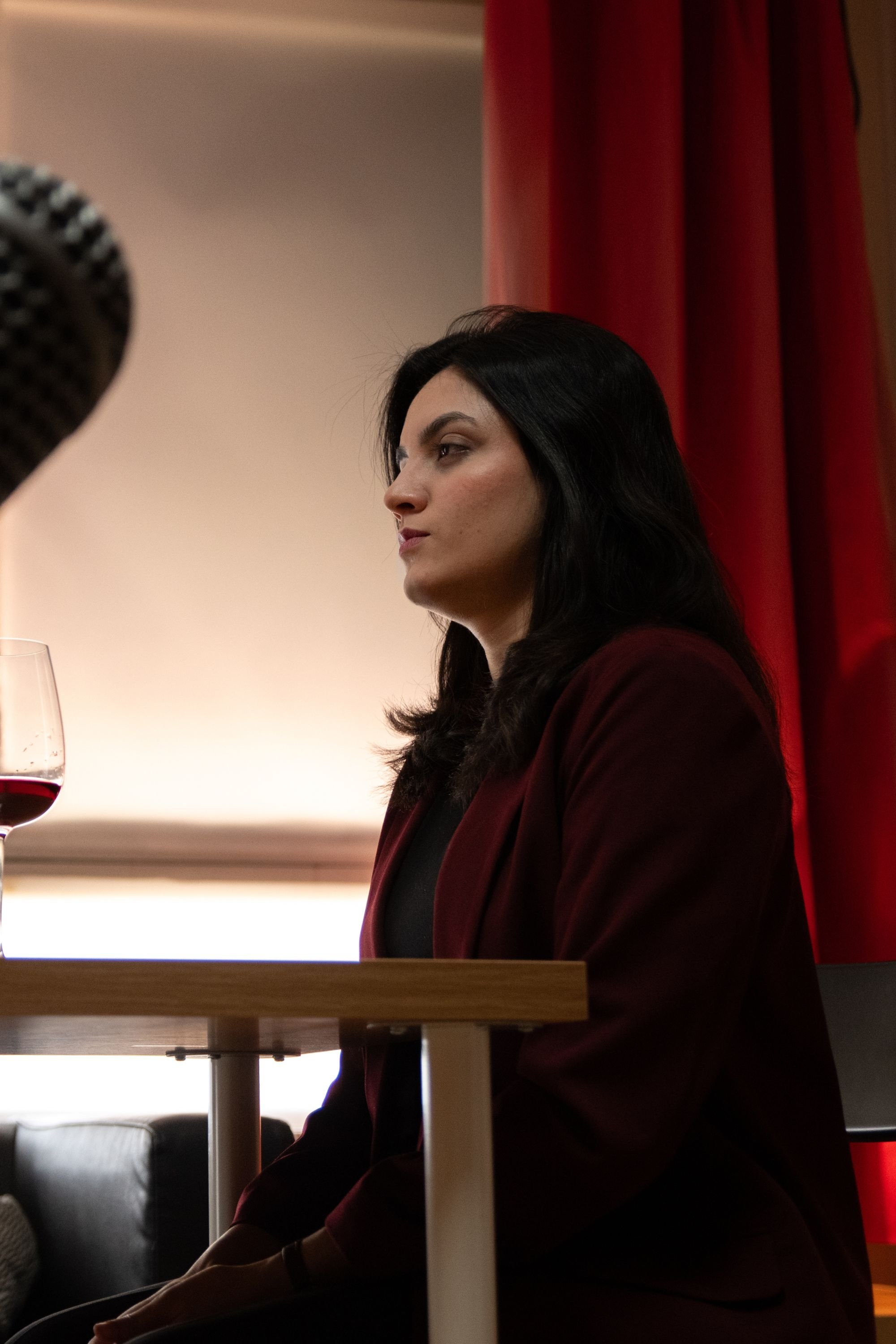 Mahnoor Hasnain | Woman on date