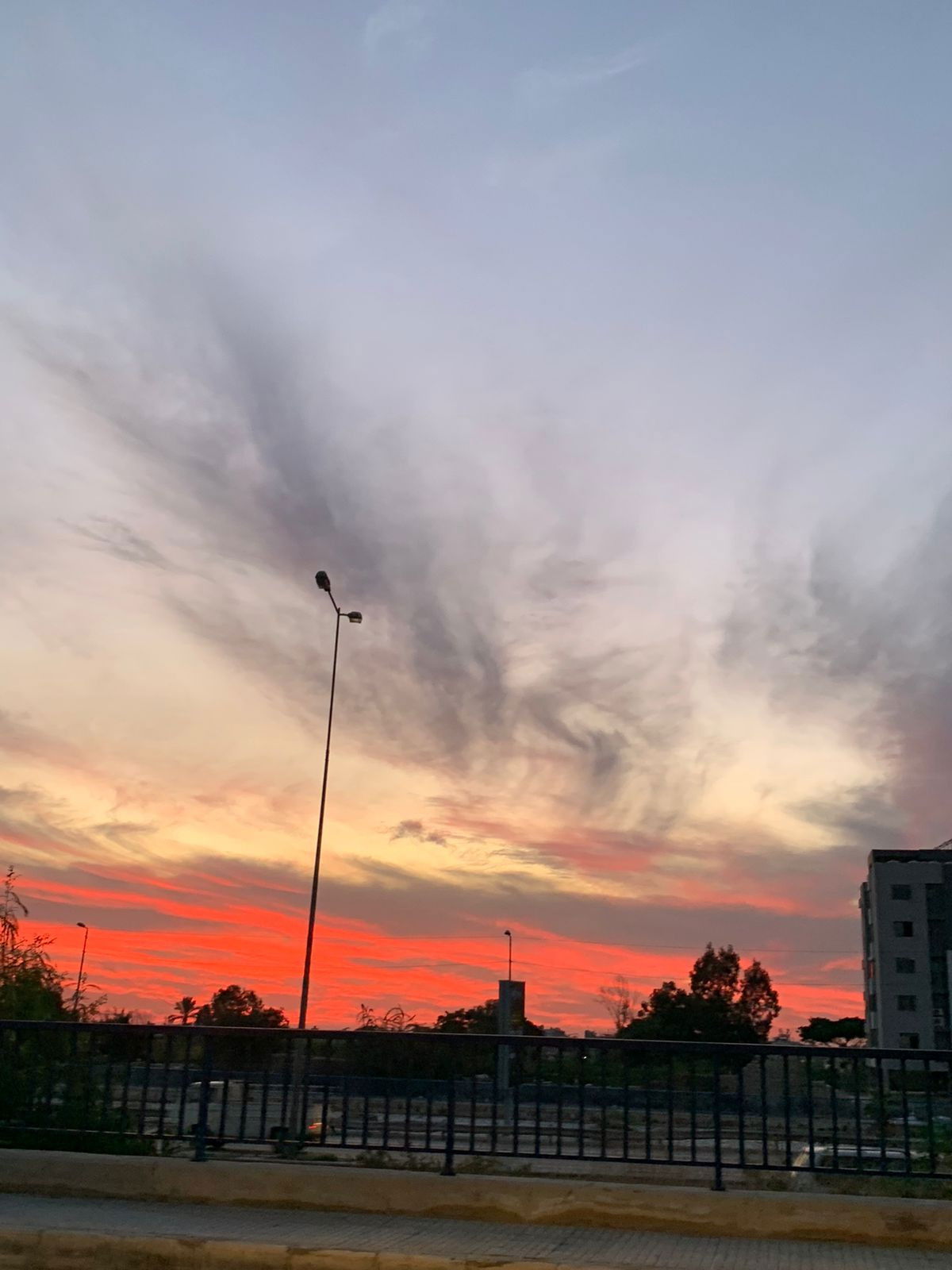 The sea missed the dying me, in a december without rain