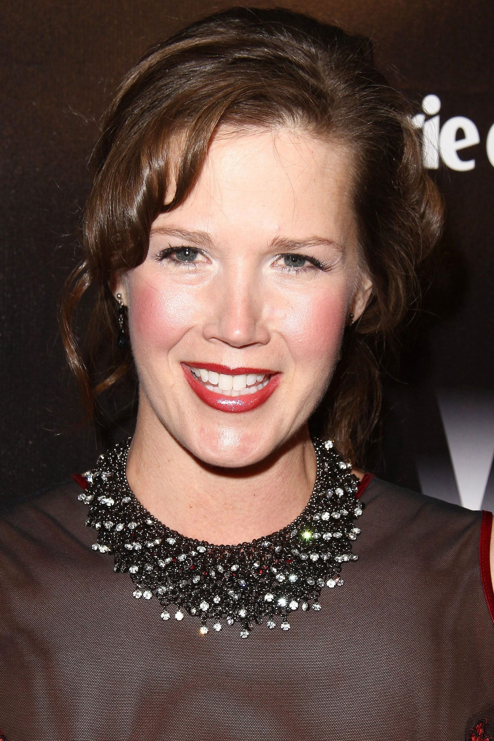 et billede af Adria Tennor