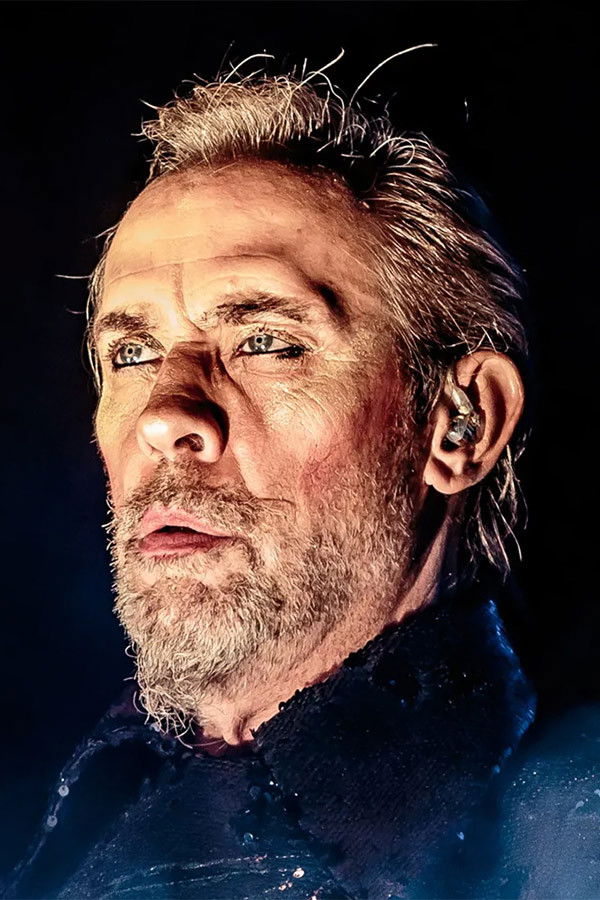 et billede af Peter Murphy