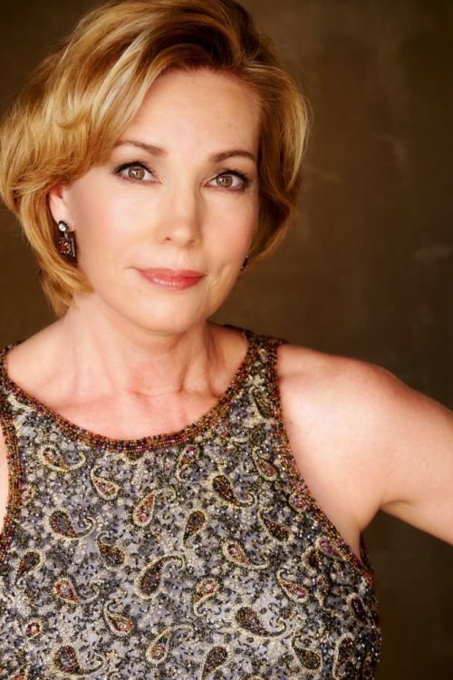 Lou Mulford's picture in the cast