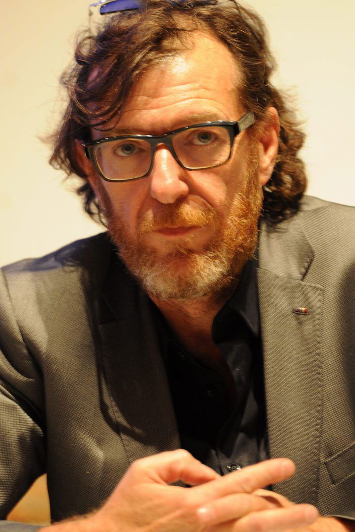 et billede af Bernard George