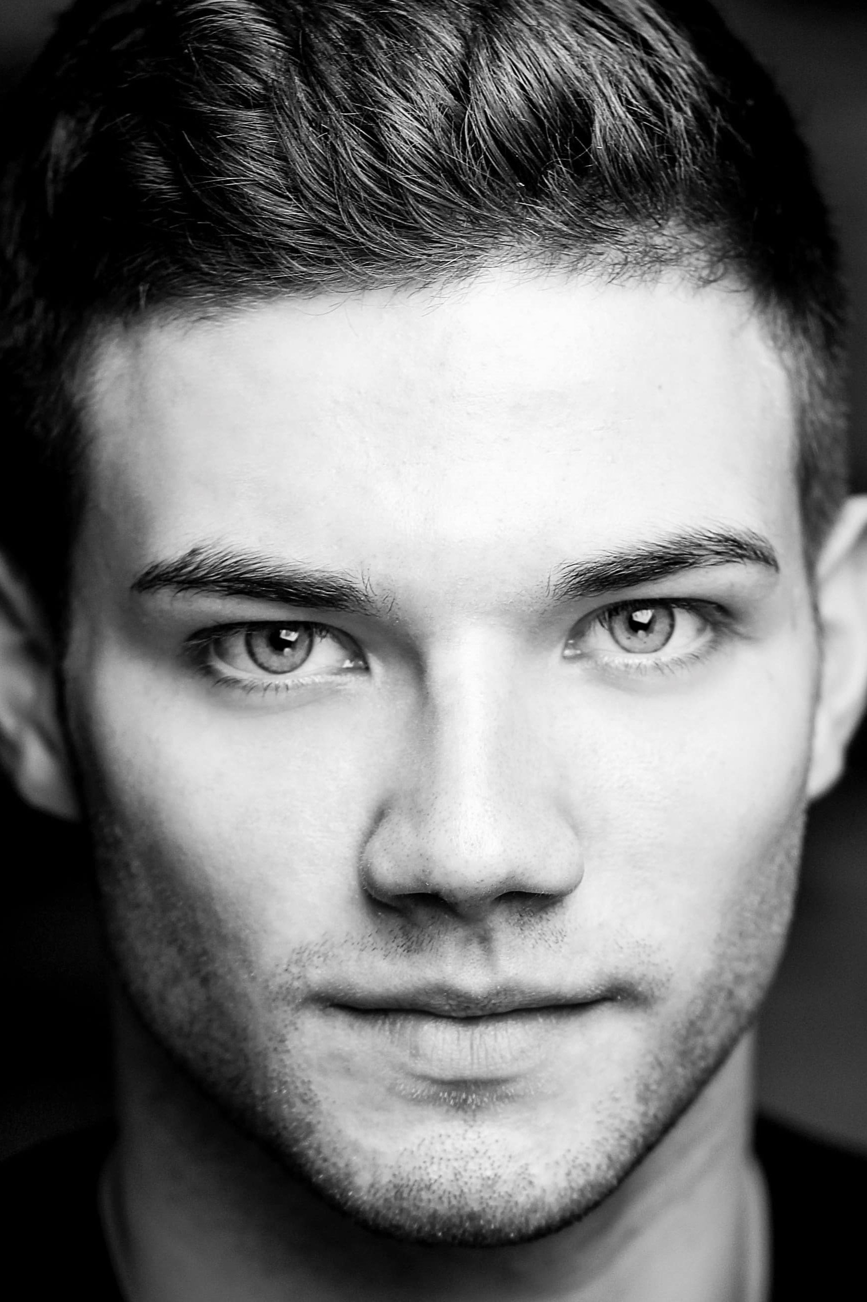 et billede af Alex J Sturman