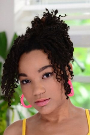Profile image of Pixie Minx, a notable actor/actress