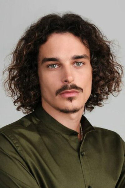 et billede af Nikos Koukas