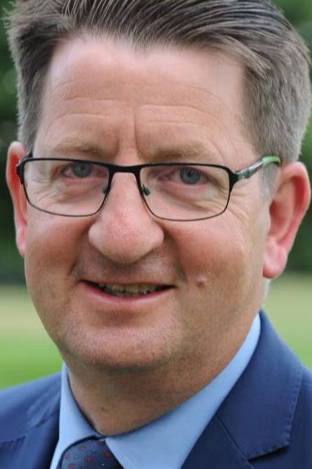 et billede af Mark Adams