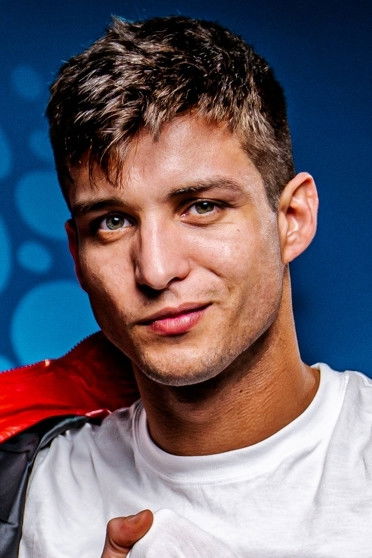 et billede af Elliot Finn