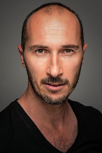 et billede af Onur Yar