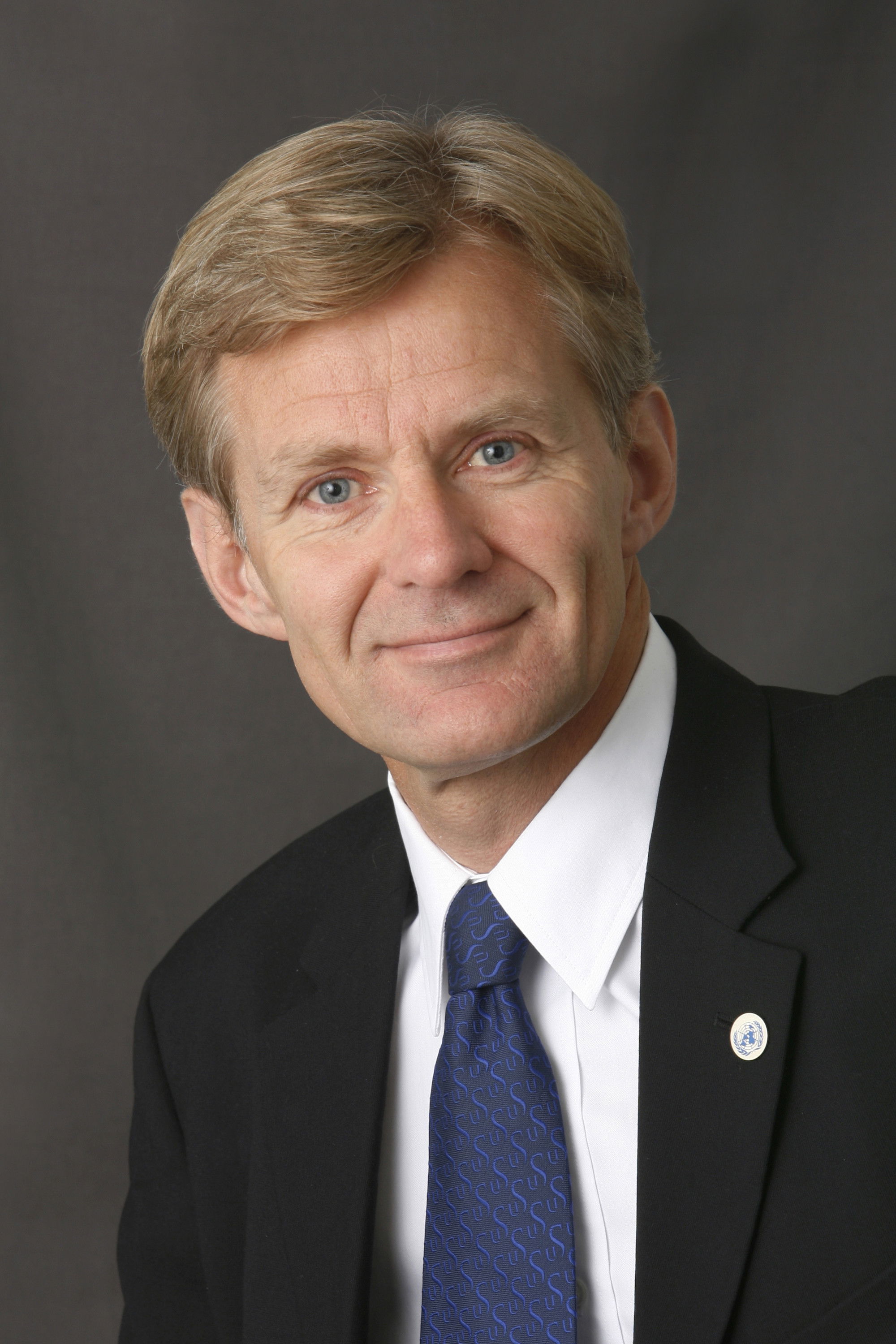 et billede af Jan Egeland