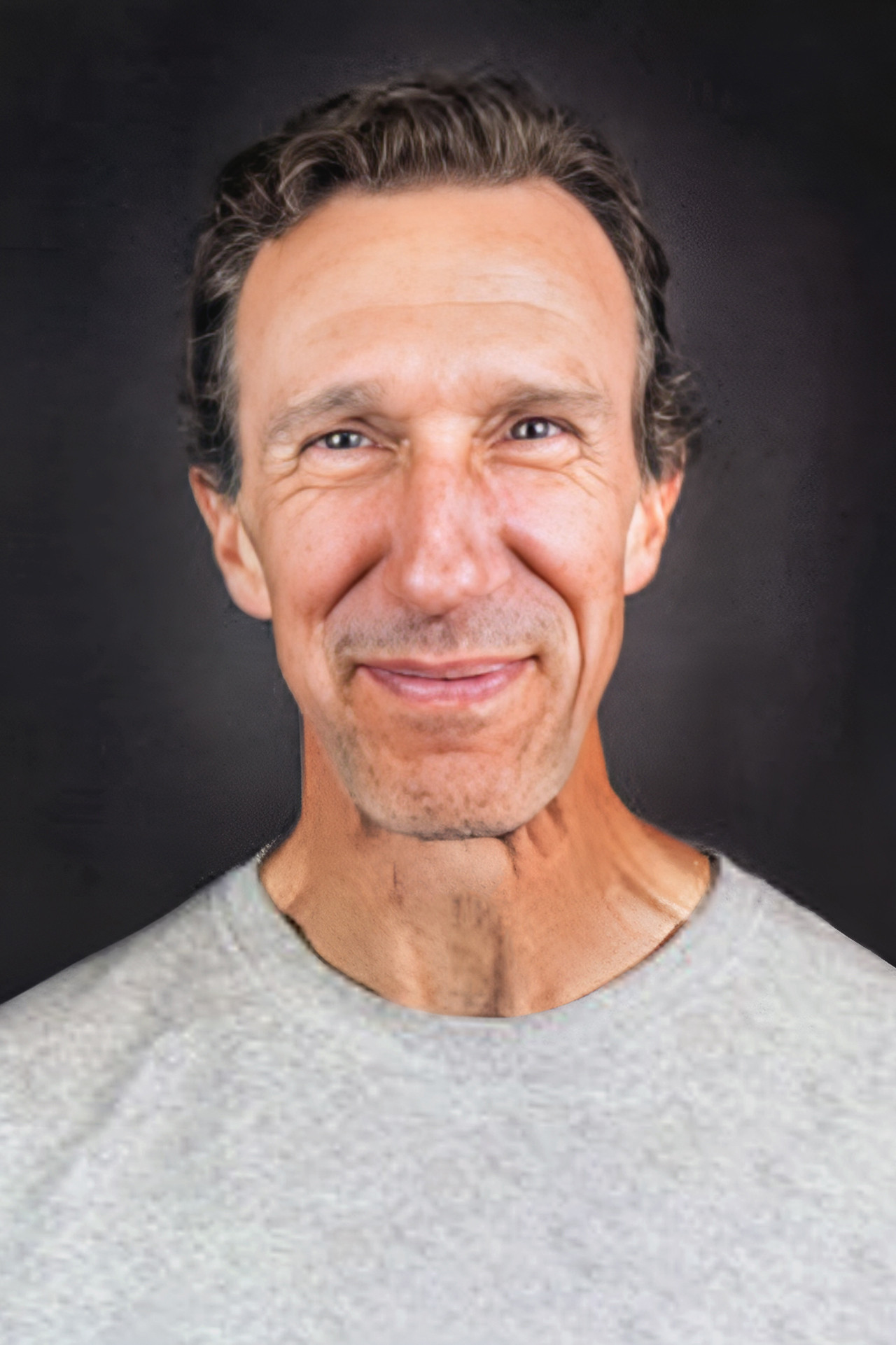 et billede af Russ Clune