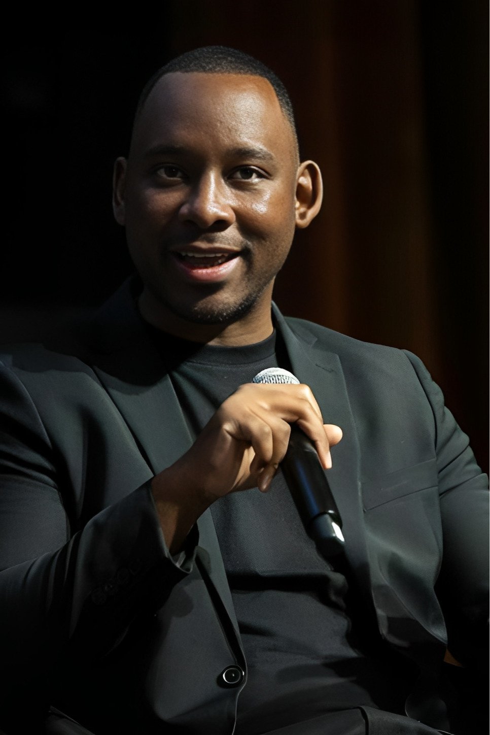 et billede af Michael Maponga