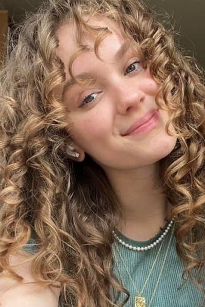 et billede af Iris Mealor Olsen