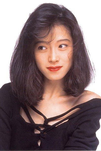 et billede af Akina Nakamori