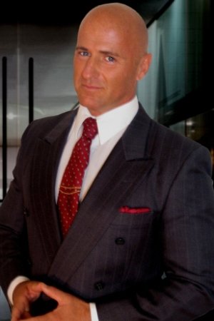 et billede af Robert McRay