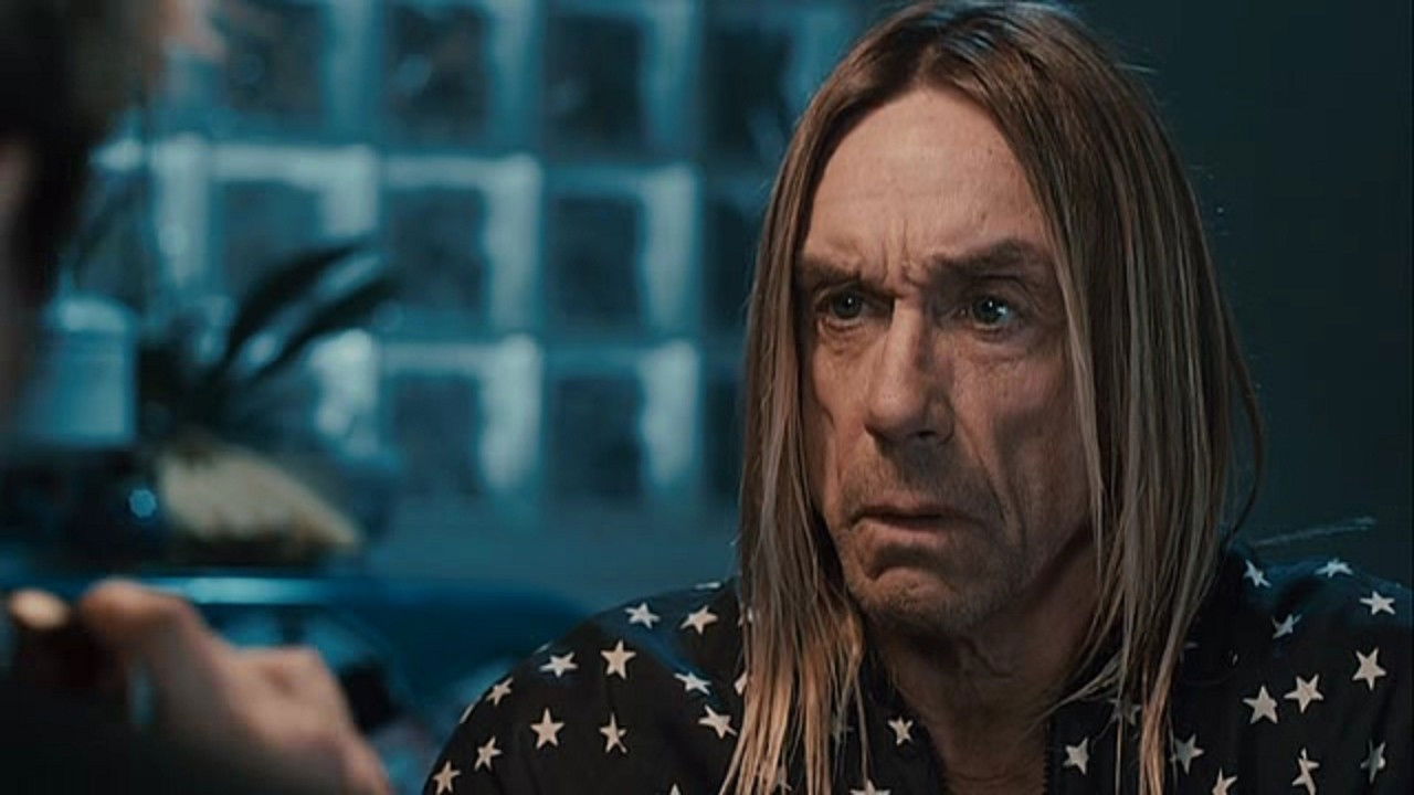 смотрю знакомое лицо